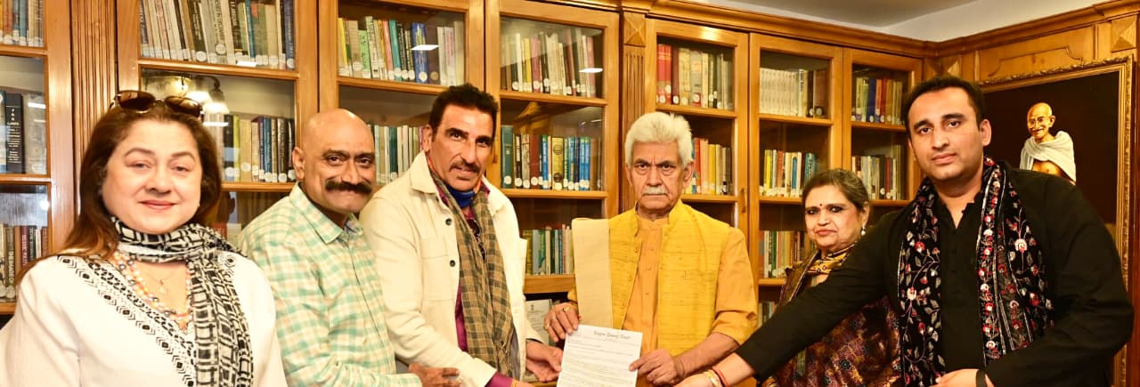 'Dogra Samaj Trust Delegation Calls on LG Manoj Sinha'